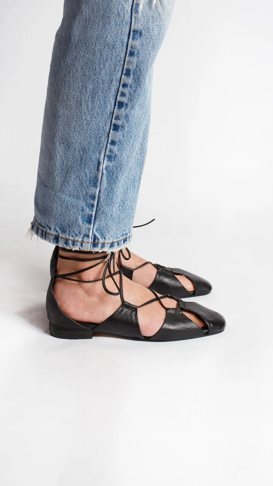 The Ghillie Sandal [Black] - Image 2