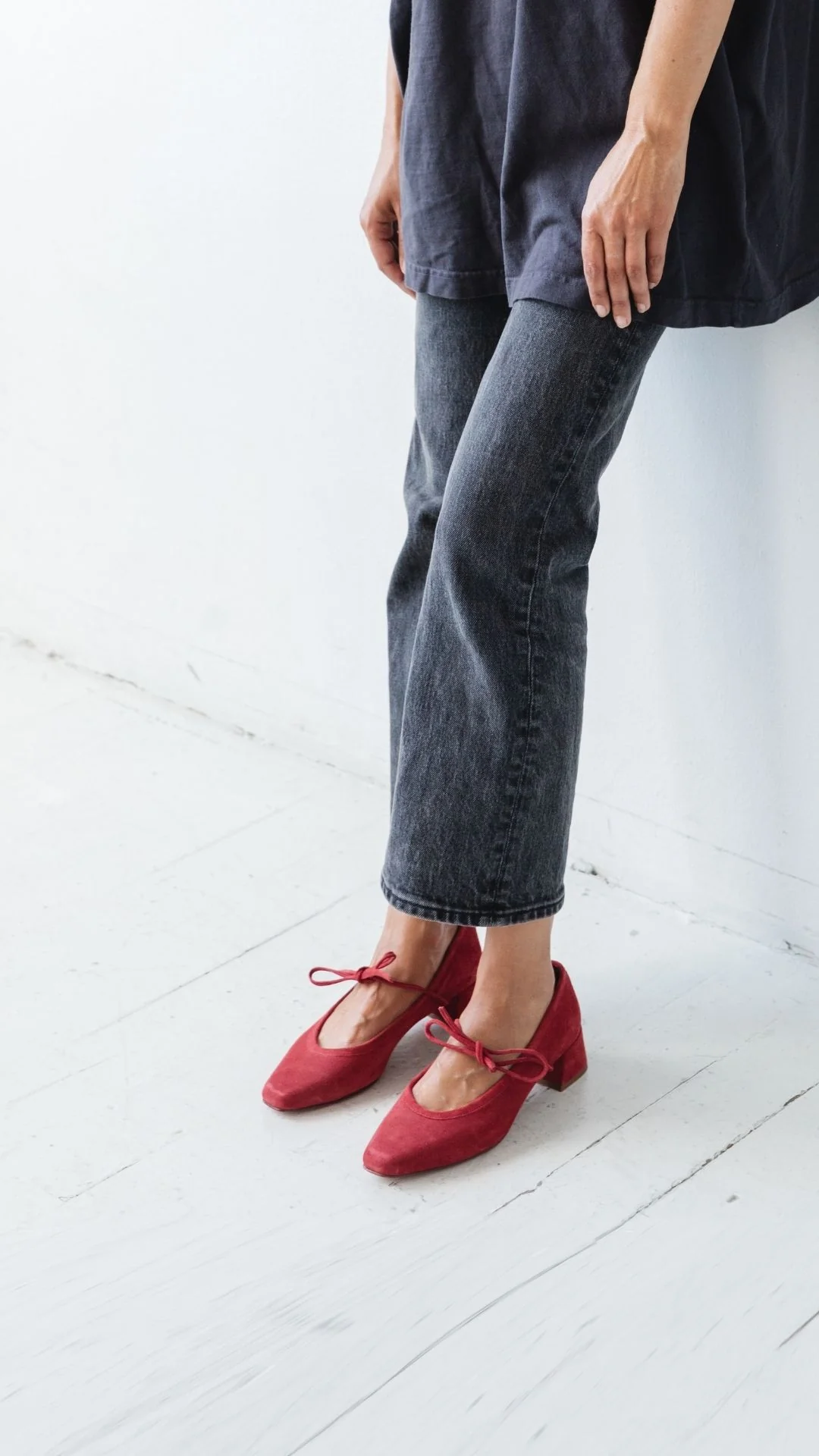 The Heeled Ballet [Red] - Image 2