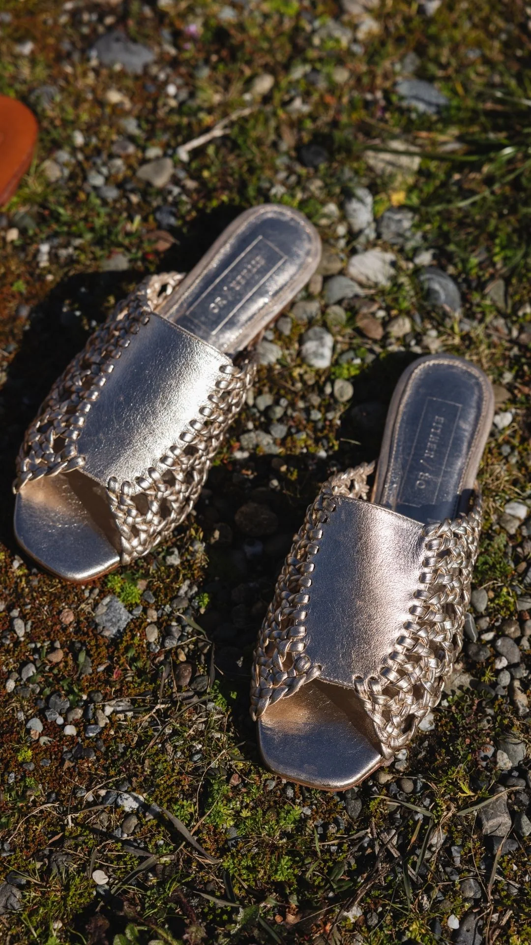 The Rattan Sandal [Metallic] - Image 4