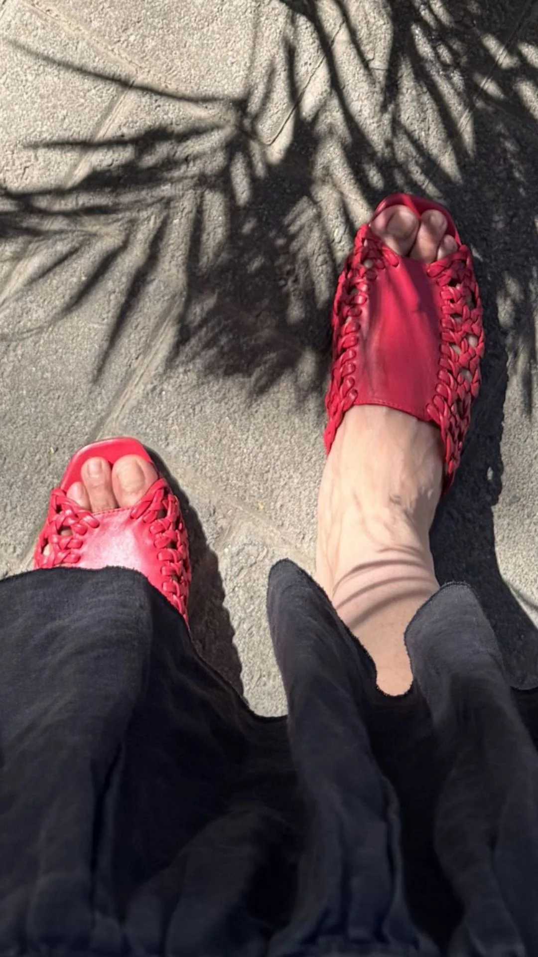 The Rattan Sandal [Red] - Image 3