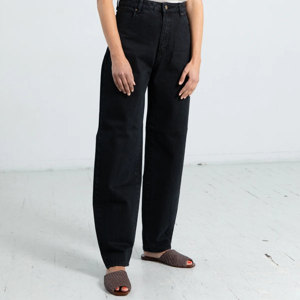 The Woven Slide [Umber] - Image 8
