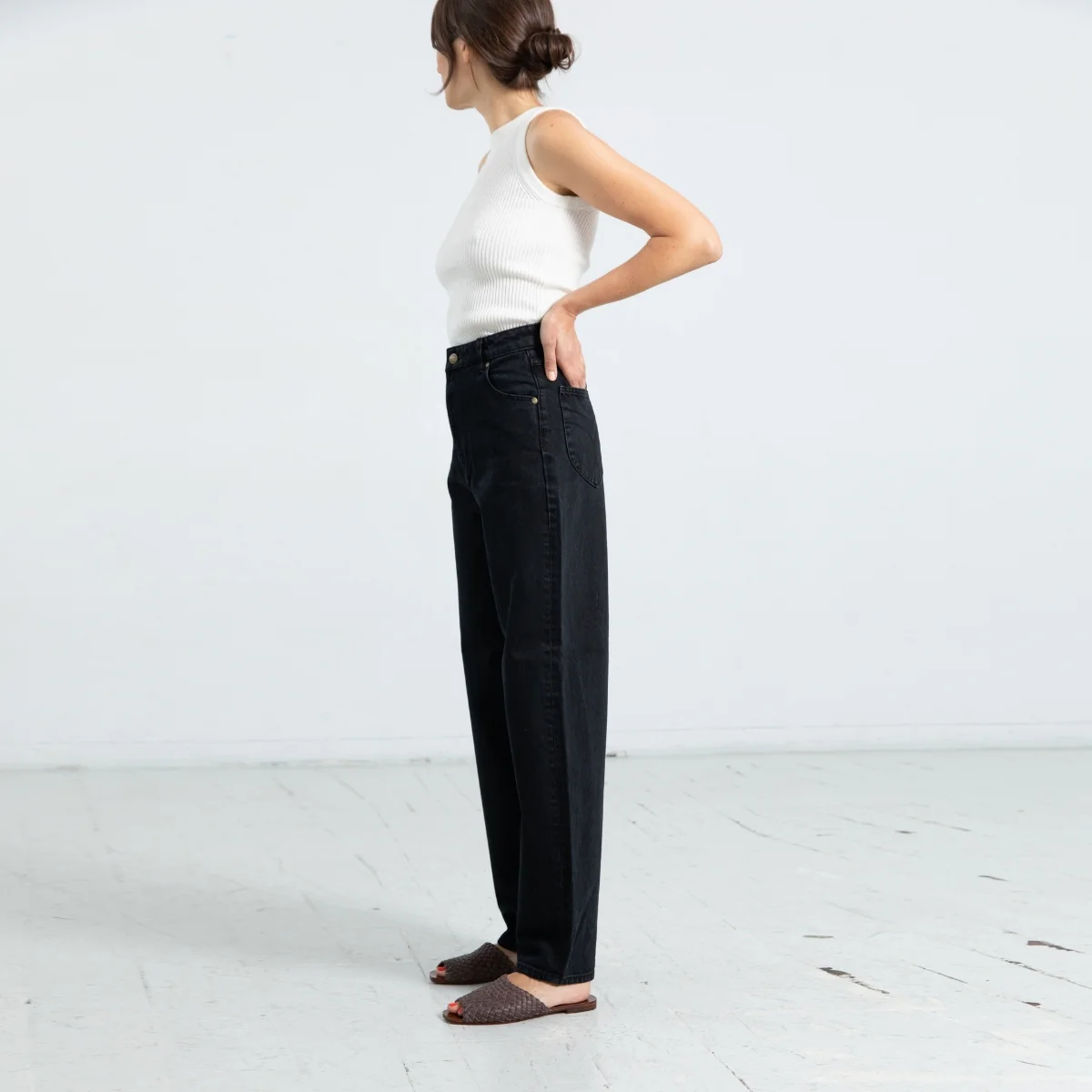 The Woven Slide [Umber] - Image 9